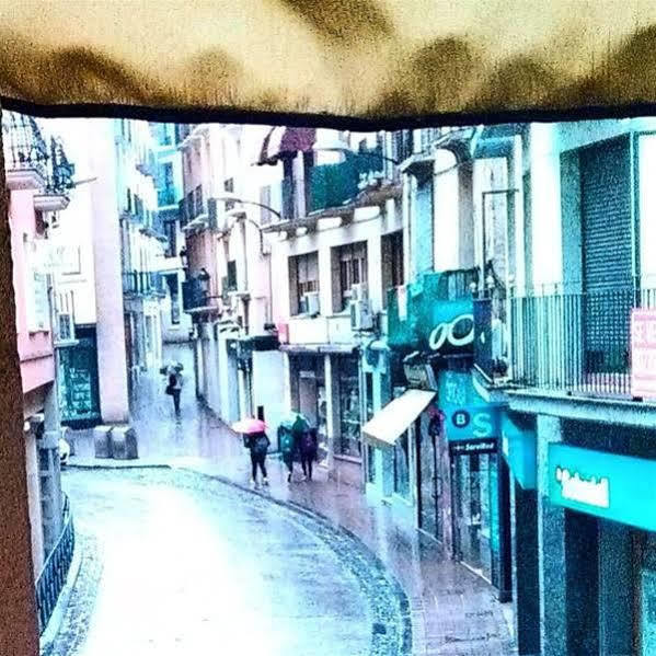 Hostal Pirineos Barbastro Exteriör bild